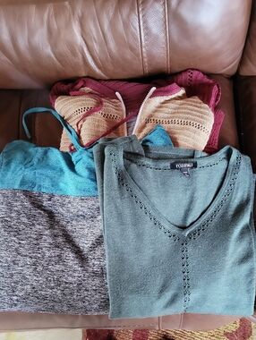 Womens Lot Of 3 Tops